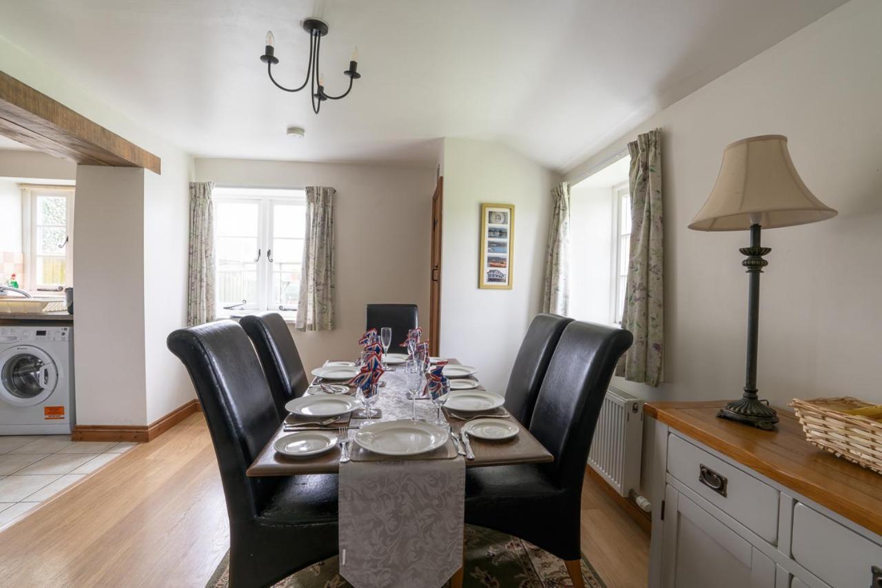 Coachmans Cottage In 록스톤 외부 사진